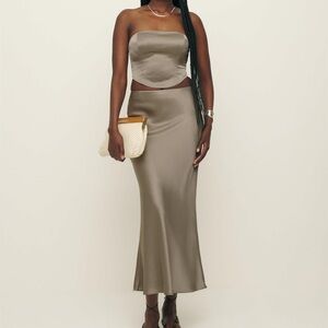 NWT Reformation Zia Satin Two Piece Skirt Set in Taupe